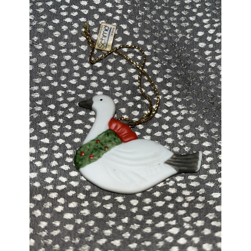 vintage Schmid ceramic Christmas ornament white goose Holly Wreath